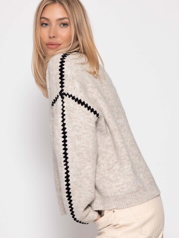 SASSYCLASSY Sweater in Beige