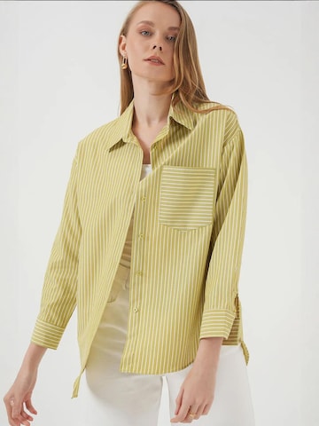 Bigdart - Blusa em verde: frente