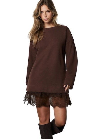 Next Strickkleid in Braun: Vorderseite