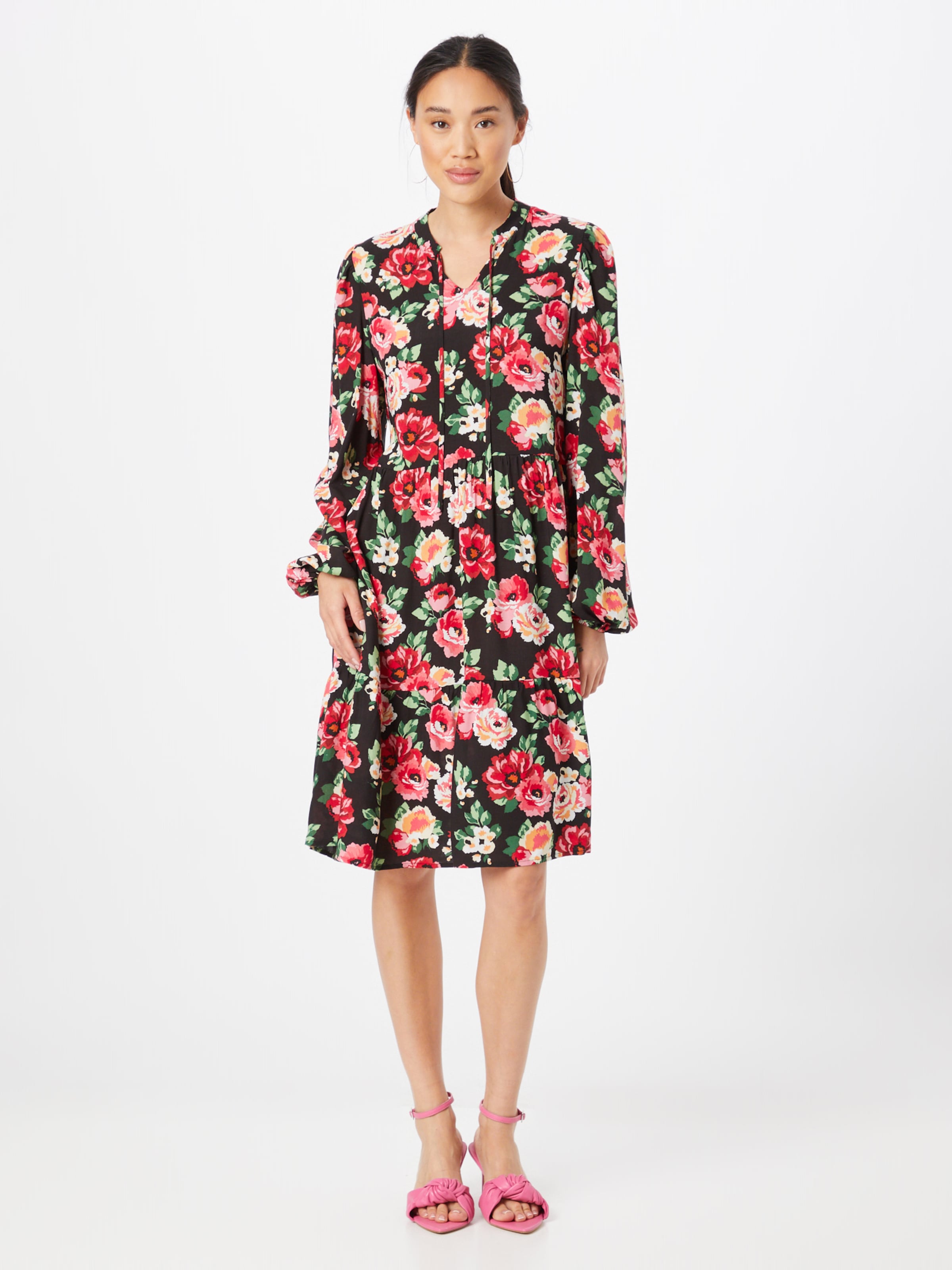 Robe vila sale