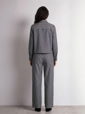 Regular Pantalon ' LR-SUSI ' Levete Room en gris