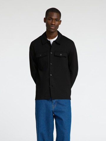 Fit confort Chemise SELECTED HOMME en noir : devant