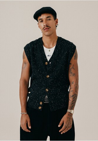 BLKVIS Vest in Black: front
