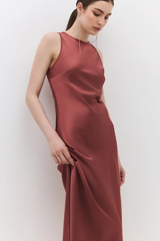 Robe No Matter What en rouge