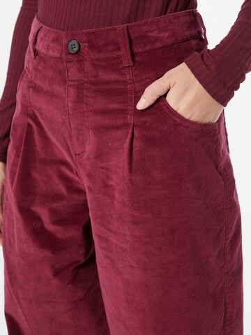 s.Oliver Tapered Pantalon in Rood