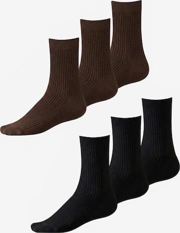 Millo Socks 'Cosy Steps Mix' in Black: front