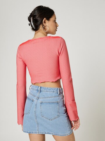 Maglietta 'New Beginning ' di florence by mills exclusive for ABOUT YOU in rosa