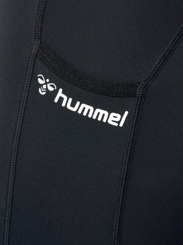 Hummel Slim fit Workout Pants in Black