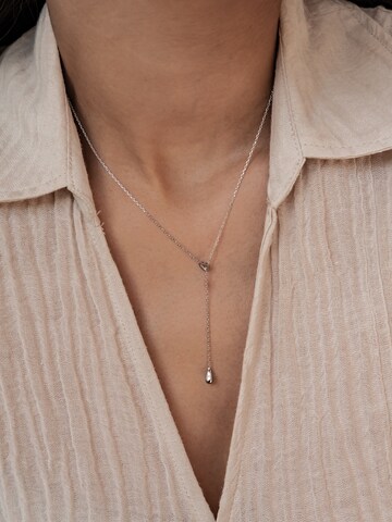 Hey Happiness Kette 'Heart Lariat' in Silber: Vorderseite