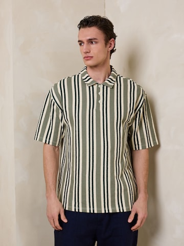 T-Shirt Next en vert : devant