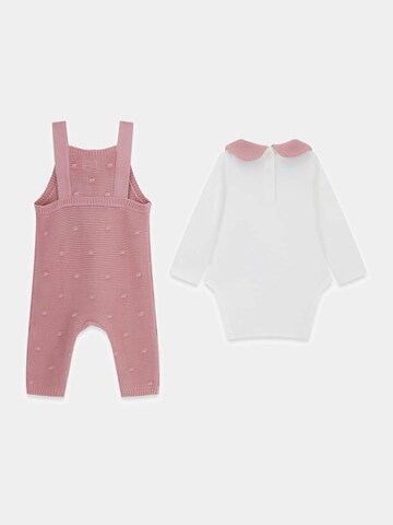 GUESS Set in Pink