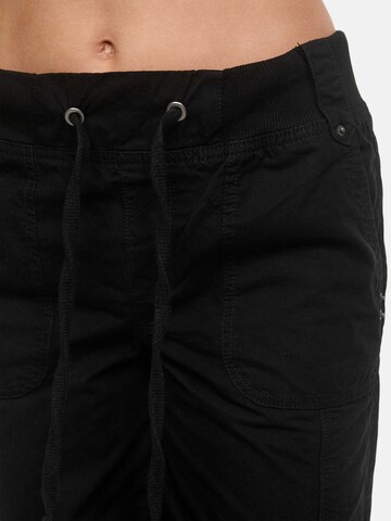 Tazzio Regular Hose 'F601' in Schwarz
