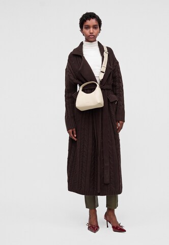 Calvin Klein Shoulder Bag in Beige: front