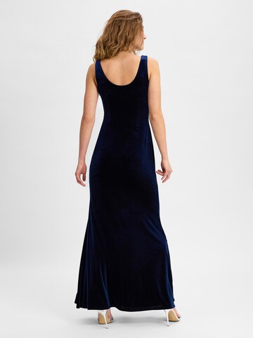 Marie Lund Evening dress in Blue