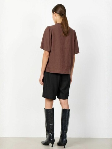 Maglietta ' LR-NAJA ' di Levete Room in marrone