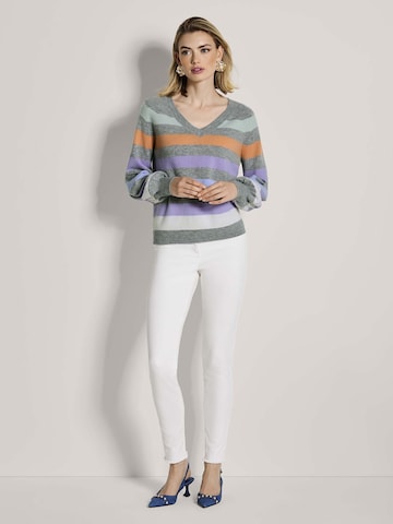 MADELEINE Trui in Grijs