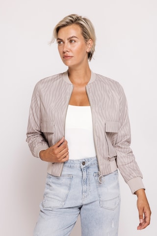 Zhrill Blazer in Beige