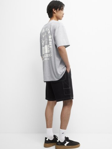 Pull&Bear T-Shirt in Grau