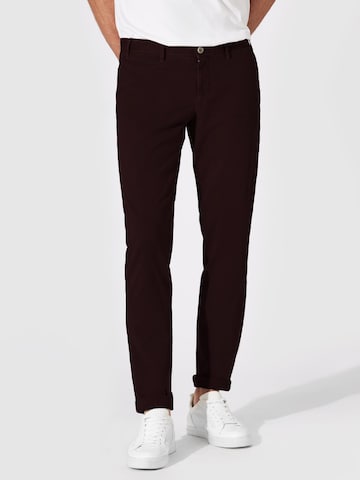 Hiltl Slim fit Chino Pants 'Tavi - Casual Gabardine' in Red: front