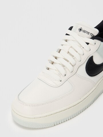 Nike Sportswear Sneakers laag 'Air Force 1' in Wit