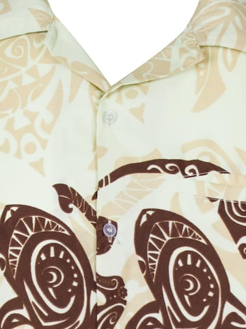 Maglietta 'Maori Chest' di King Kameha in beige