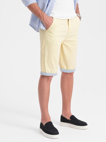 Ombre Regular Chino in Geel: voorkant