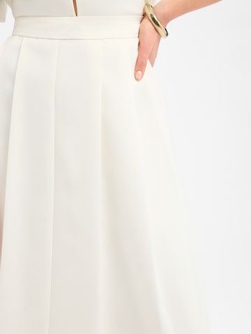 Marie Lund Skirt in White
