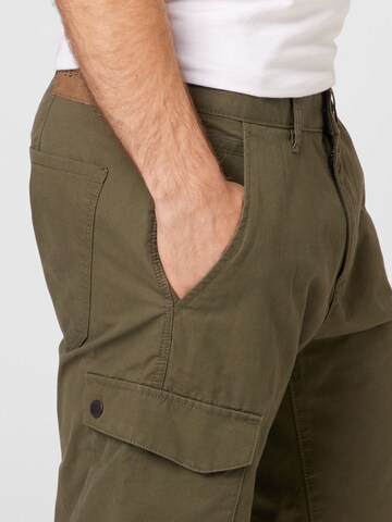 ESPRIT Regularen Kargo hlače | zelena barva