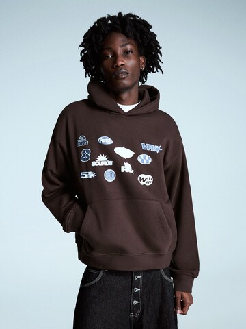 Bershka Bluzka sportowa w kolorze brązowy: przód