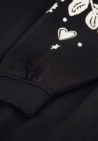 Fabienne Chapot Sweatshirt in Black
