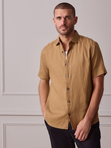 Next Regular Fit Hemd in Beige: Vorderseite