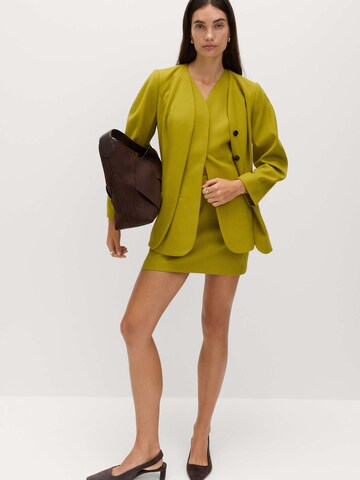 Gonna di Marks & Spencer in giallo