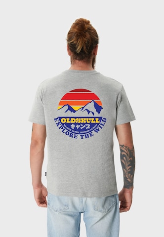 Oldskull Shirt 'Wrldvibe Explore The Wild' in Grijs: voorkant