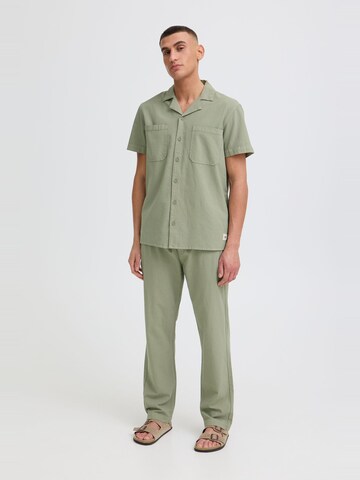 !Solid - regular Pantalón chino 'SDNeel' en verde