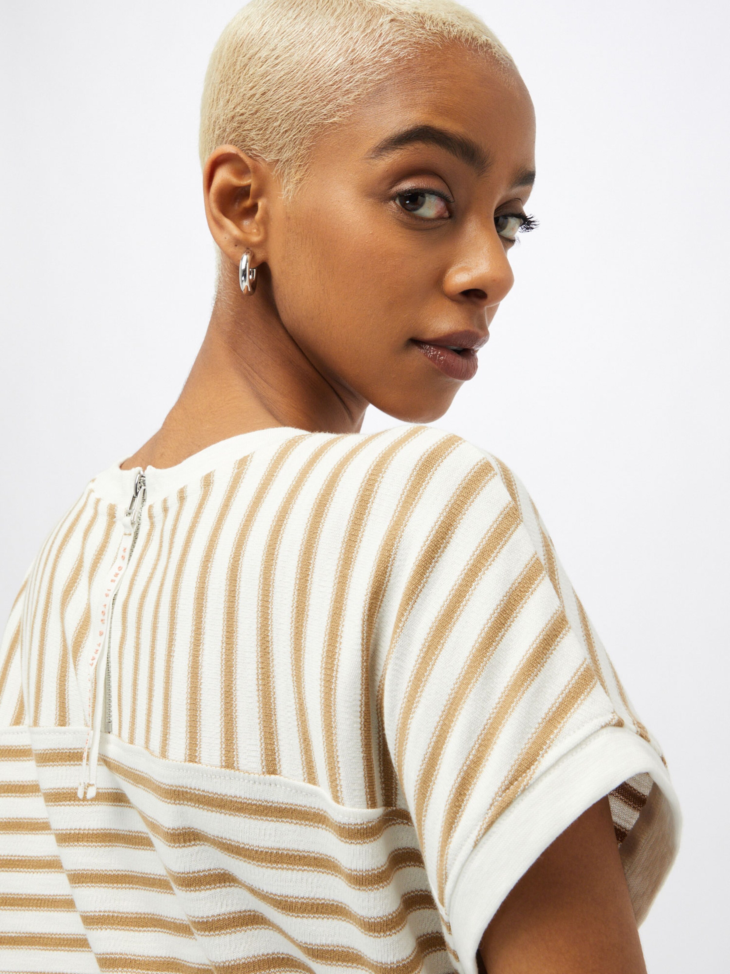 Frauen Shirts & Tops s.Oliver Gestreiftes Shirt mit Schriftprint in Beige - BA40364 Frauen Shirts & Tops s.Oliver Gestreiftes Shirt mit Schriftprint in Beige - BA40364