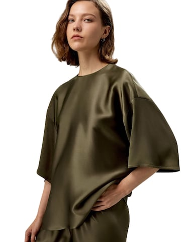 Camicia da donna 'LILYSILK Lässige Rundhals Seide Bluse' di Lilysilk in verde: frontale