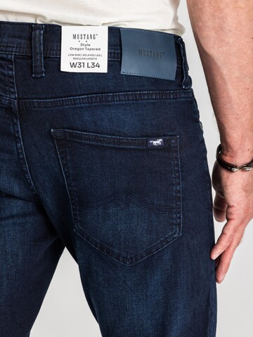 Tapered Jeans 'Oregon' di MUSTANG in blu