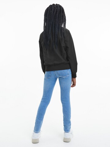 melns Calvin Klein Jeans Starpsezonu jaka