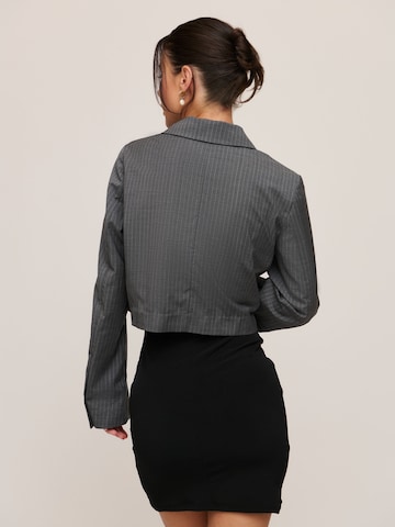 A LOT LESS Blazer 'Helene' in Grau