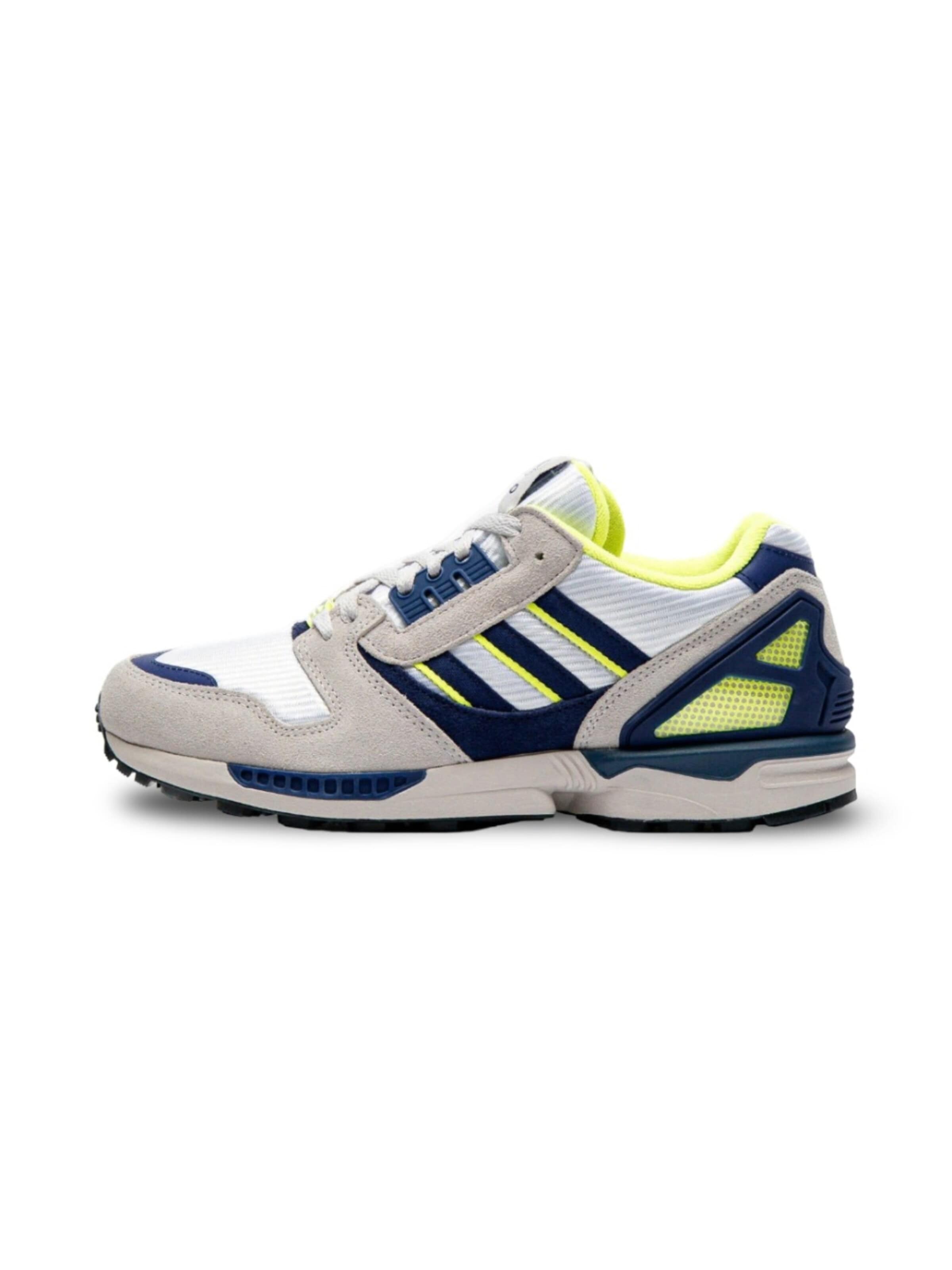 ADIDAS ORIGINALS Sneakers 'ZX 8000' in Grey: front