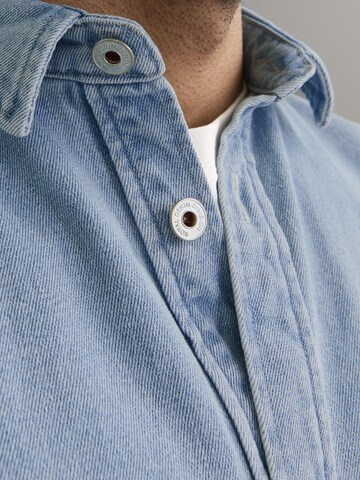 R.D.D. ROYAL DENIM DIVISION Regular fit Button Up Shirt in Blue