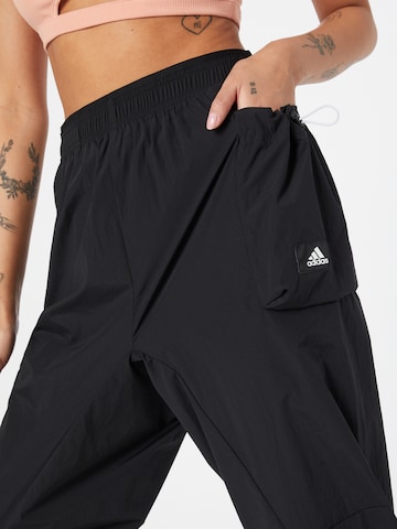 Tapered Pantaloni sport de la ADIDAS SPORTSWEAR pe negru