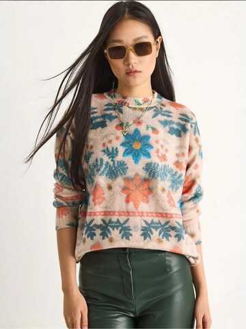 Bianco Lucci Sweater in Beige: front