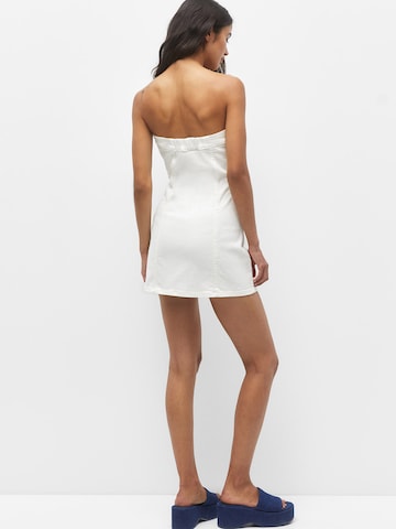 Robe Pull&Bear en blanc