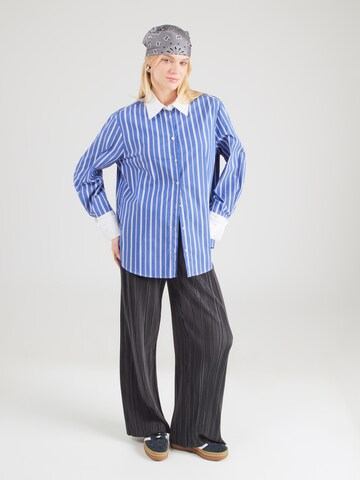 ABOUT YOU Широкий Штаны 'Philine' в Серый