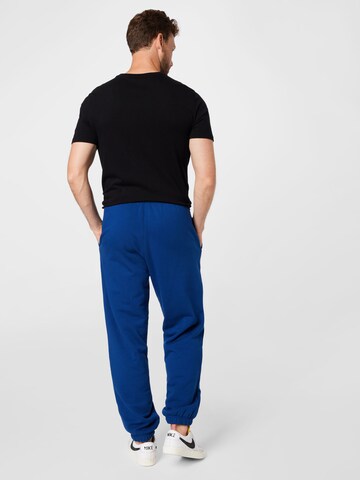 LEVI'S ® Zúžený Kalhoty 'Red Tab Sweatpant' – modrá