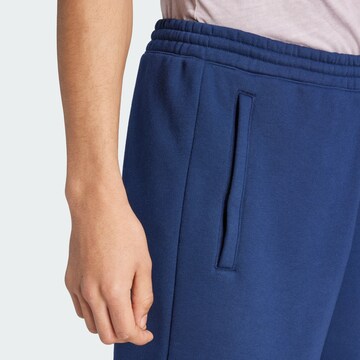ADIDAS ORIGINALS Regular Shorts 'Trefoil Essentials' in Blau