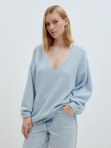EDITED Пуловер 'Ermelina' в синьо: отпред