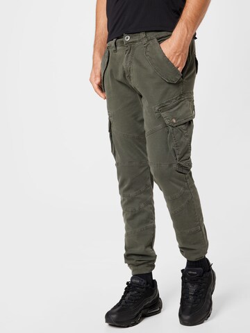 Effilé Pantalon cargo 'Combat' ALPHA INDUSTRIES en gris : devant