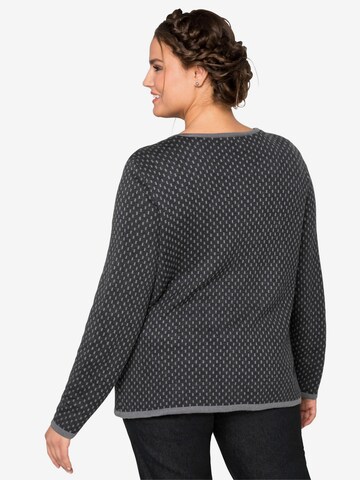 SHEEGO Knitted Janker in Grey